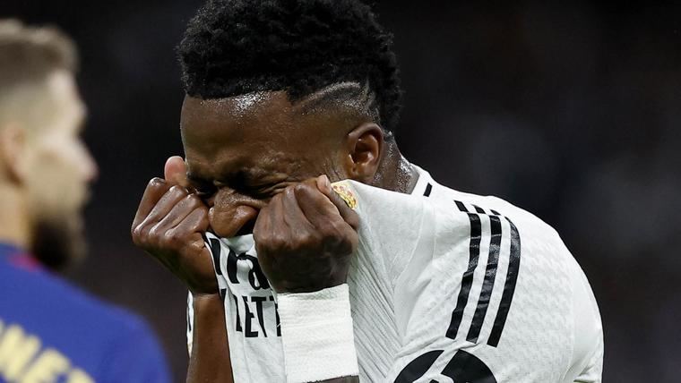 La frustración de Vinicius. (Foto: https://www.foxdeportes.com/).