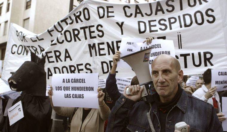 Trabajadores de Cajastur en la concentración