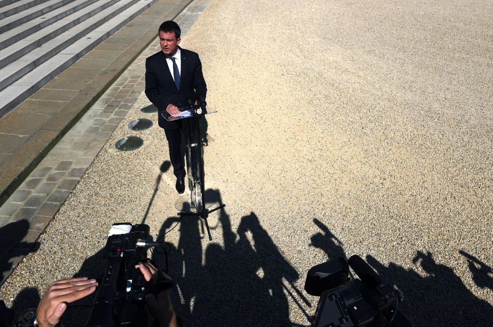 Foto: Manuel Valls a la salida del Consejo de Defensa sobre el ataque a Niza. (Marc Chaumeil para Libération). Foto: Manuel Valls a la salida del Consejo de Defensa sobre el ataque a Niza. (Marc Chaumeil para Libération).