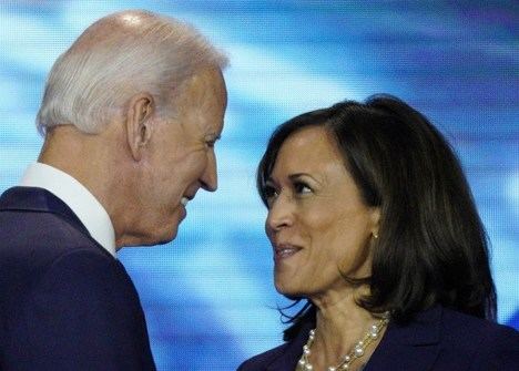 Joe Biden y Kamala Harris. (Foto: Los Angeles Times / David J. Phillip/AP).