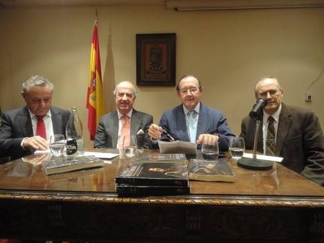 De izquierda a derecha Leonardo García Llamas, Antonio Sáinz de Vicuña, Íñigo Castellano y Pedro López Arribas