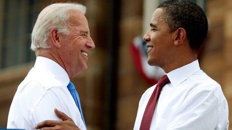 Joe Biden y Barak Obama. (Foto de archivo: https://www.rtve.es/noticias/)