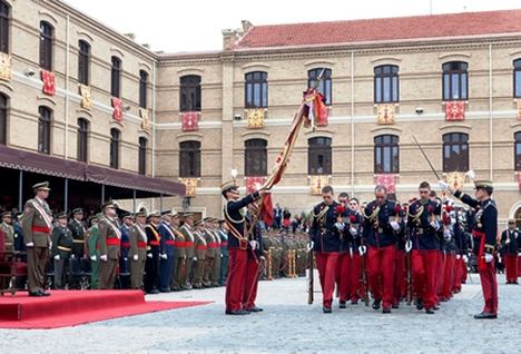 Jura de Bandera en la Academia General Militar. (Foto: AGM).