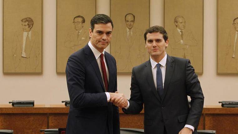 Pedro Sánchez (PSOE) y Albert Rivera (C's)