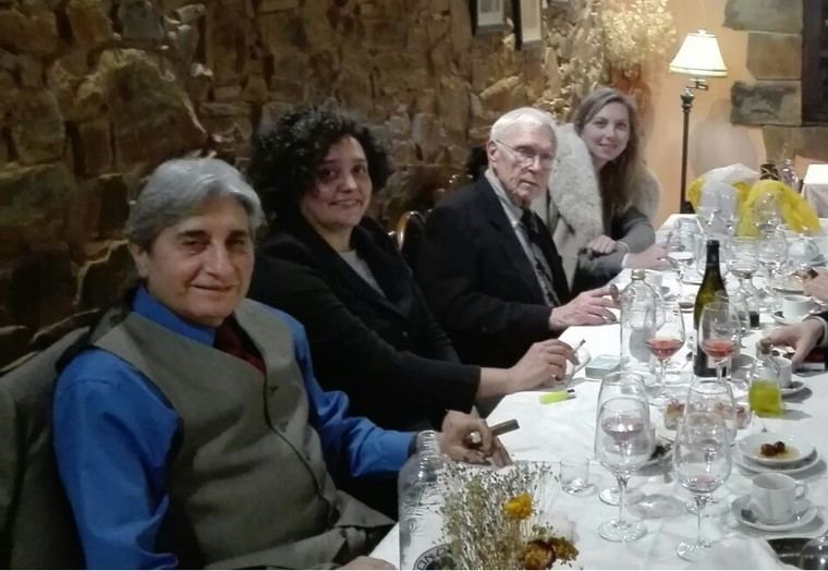 Stanley G. Payne en Astorga en 2018. A su derecha Catalina Seco y Manuel Pastor. (Foto: La Crítica / Archivo).