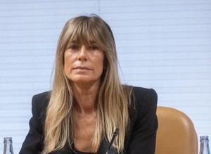 La silla vacía de Begoña Gómez: claves de una estrategia de defensa de alto riesgo
