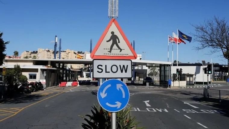 Sin acuerdo en las negociaciones sobre Gibraltar. (Foto: https://www.lavozdegalicia.es/ JON NAZCA)