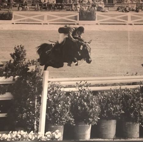 Alfonso Segovia en un espectacular salto en los Juegos Olímpicos de Munich de 1972.