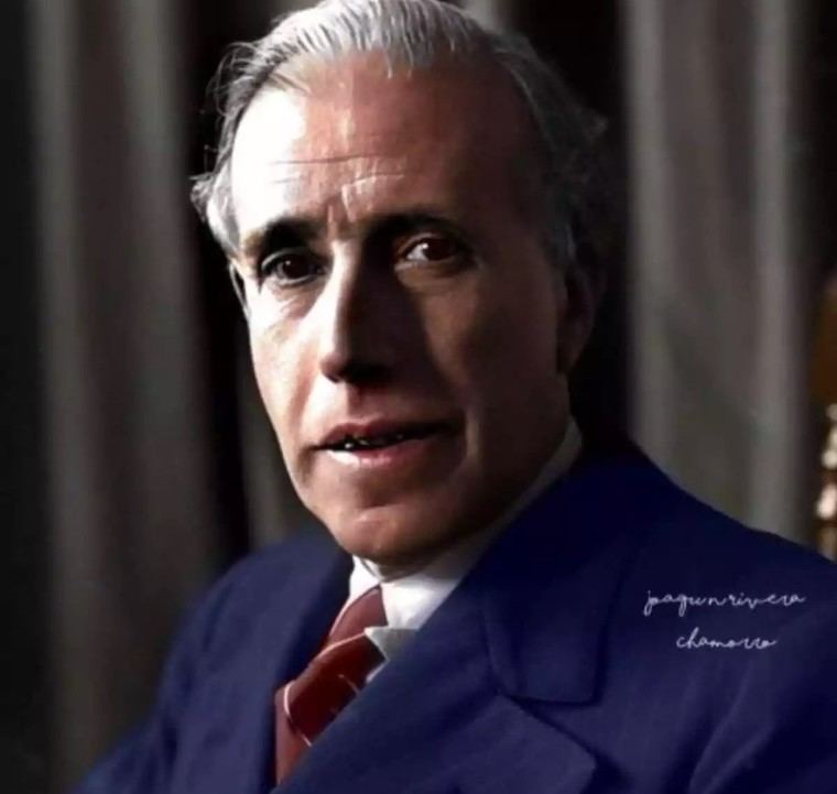 El socialista Julián Besteiro advirtió que el peligro de fascismo en España lo representaba mejor Largo Caballero y sus seguidores en el partido (PSOE) y en el sindicato (UGT) que la propia CEDA. (Foto: Julián Besteiro en 1933 | Joaquín Rivera Chamorro).