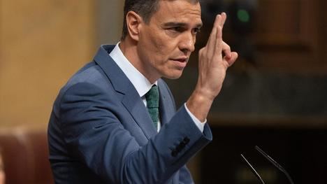 Pedro Sánchez y la 'máquina del fango', en el Congreso de los Diputados. (Foto: https://www.noticiasdegipuzkoa.eus/ Eduardo Parra / E.P.).