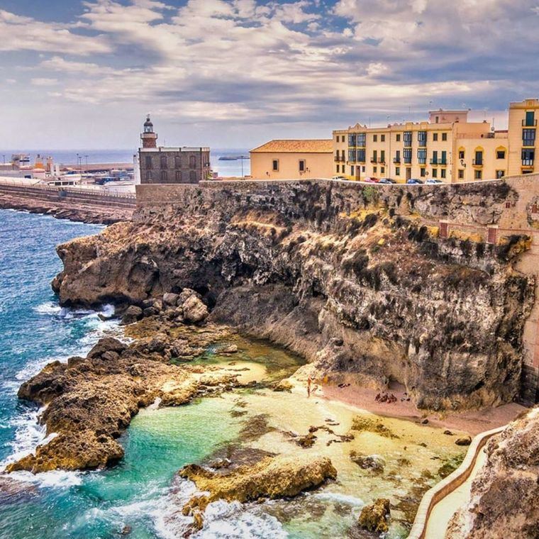 Fortaleza y el casco antiguo de Melilla. © Oficina Española de Turismo.
