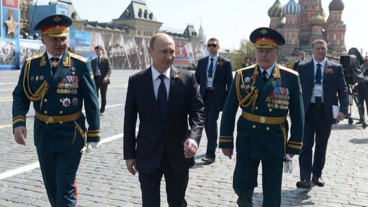 Putin se prepara para atacar al Estado Islámico en Siria