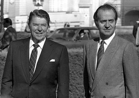El presidente de EE.UU. Ronald Reagan y el rey Juan Carlos I en Madrid, en 1985. (Foto: https://www.abc.es/espana/reagan-juan-carlos-tras-23f/ EFE).
